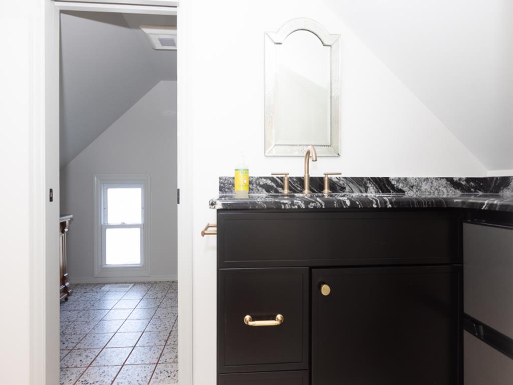 132 Yorke Ave. | Photo 33