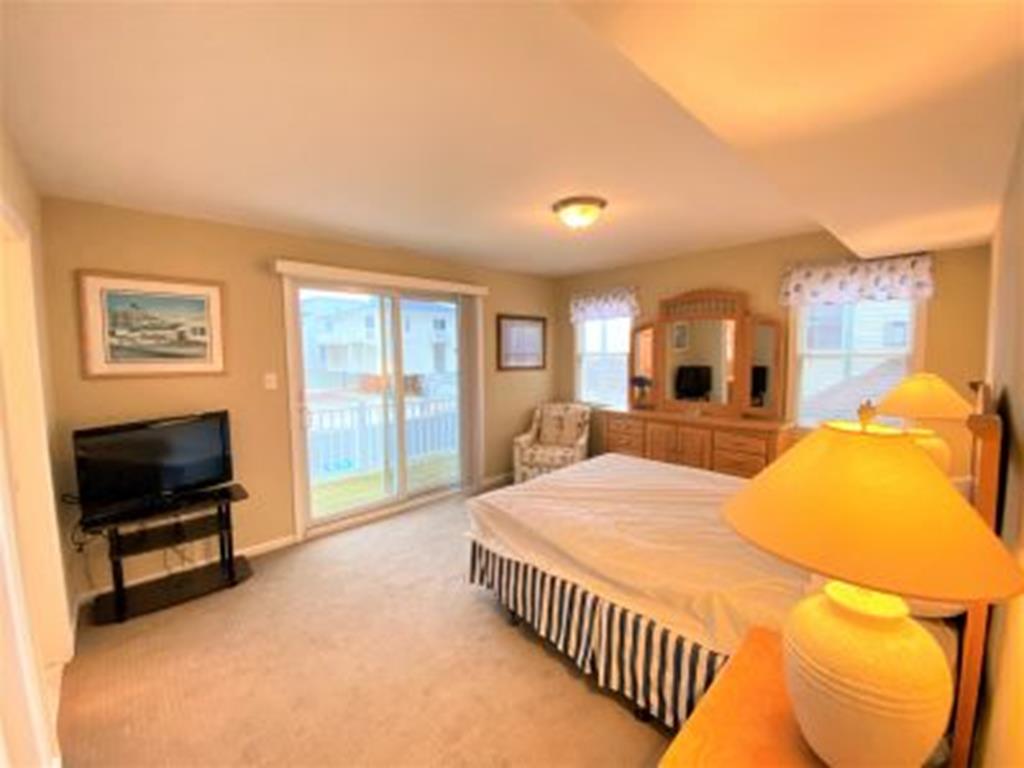 18 52nd North Unit - Picture 