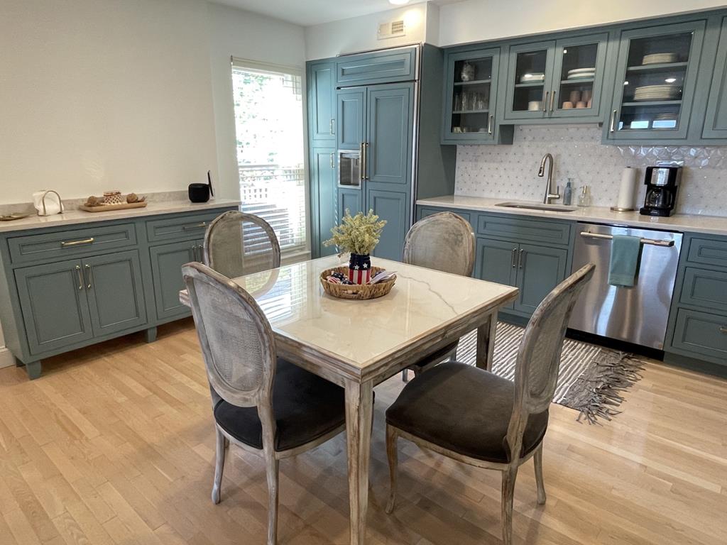 The Waterfront Townhouse in Marina District! | Photo 15