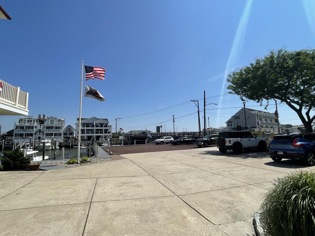 The Waterfront Townhouse in Marina District! | Photo 28