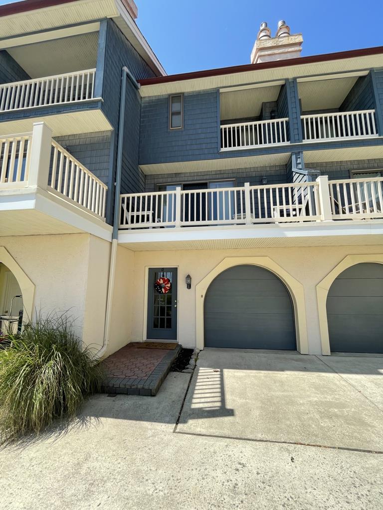 The Waterfront Townhouse in Marina District! | Photo 8