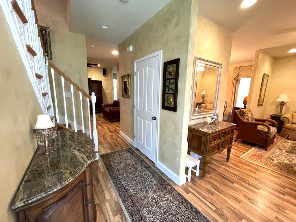 733 Sunset Blvd | Photo 15