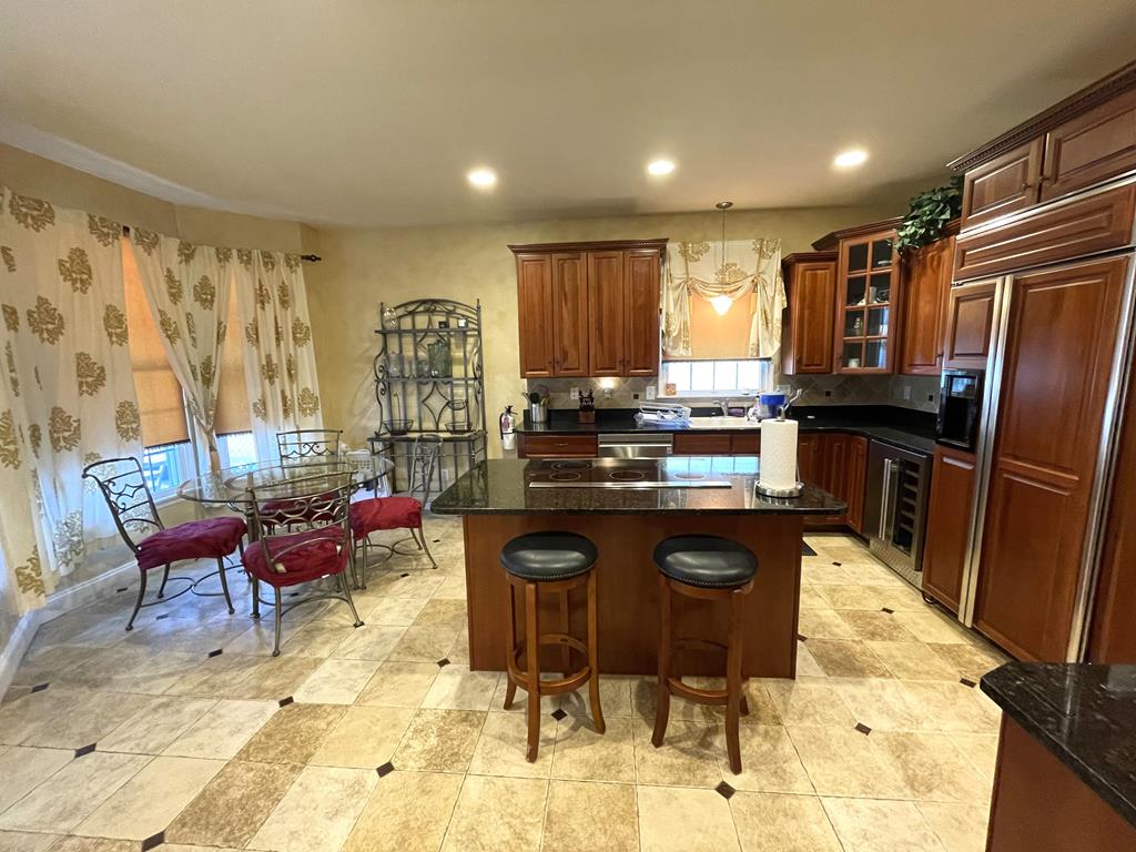 733 Sunset Blvd | Photo 21