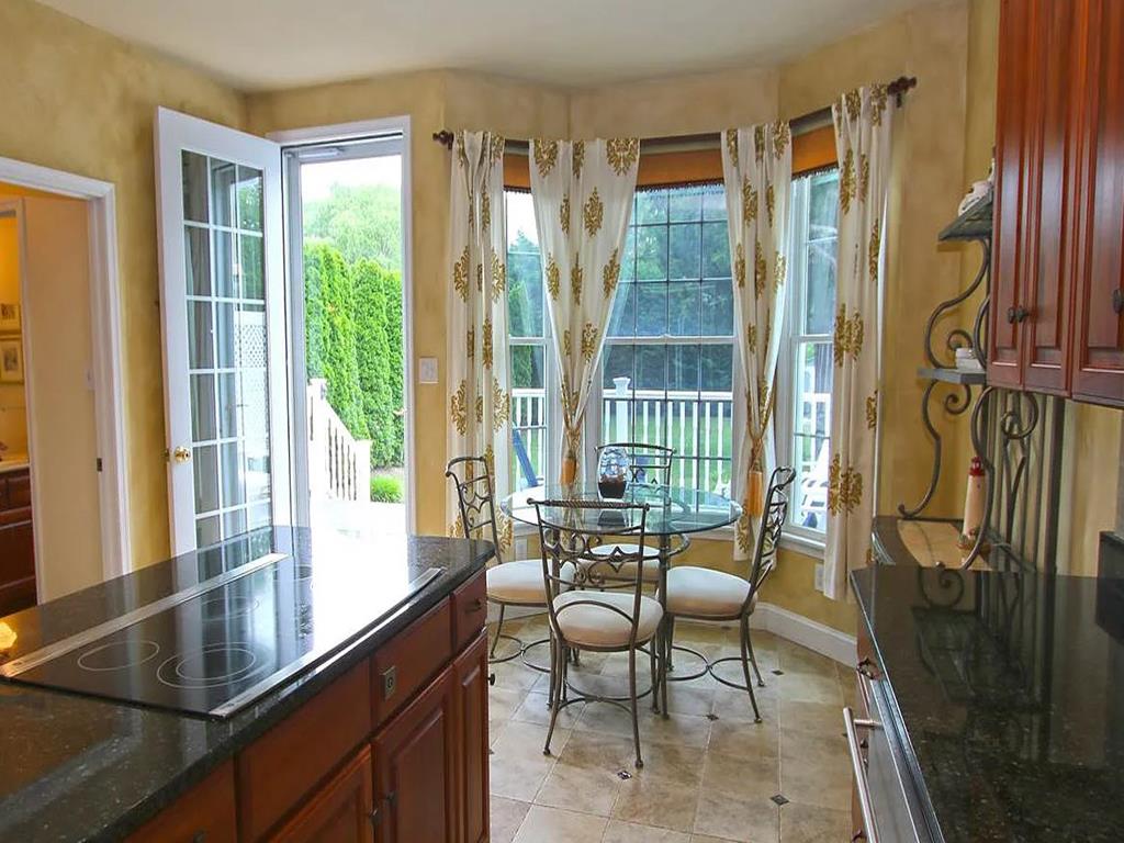 733 Sunset Blvd | Photo 23