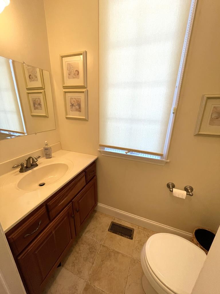 733 Sunset Blvd | Photo 24