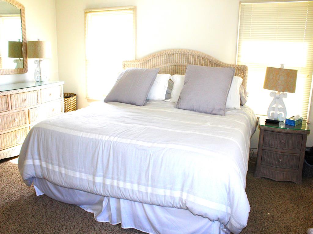 22 66th Street, East, Sea Isle City (Beach Block)