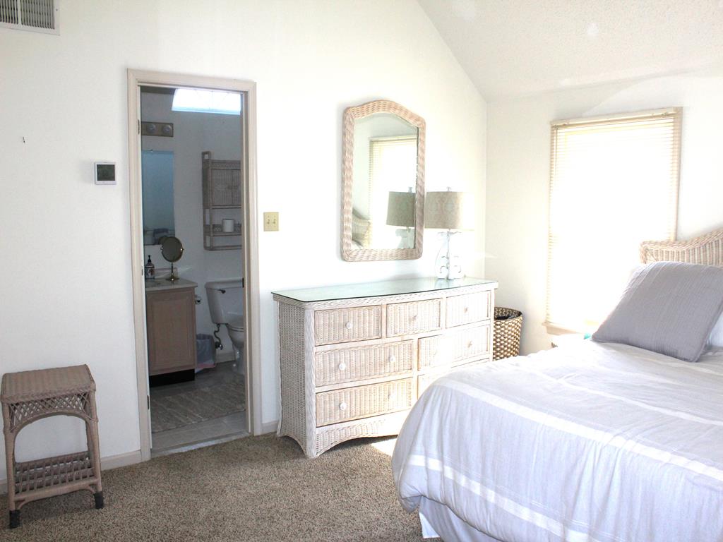 22 66th Street, East, Sea Isle City (Beach Block)