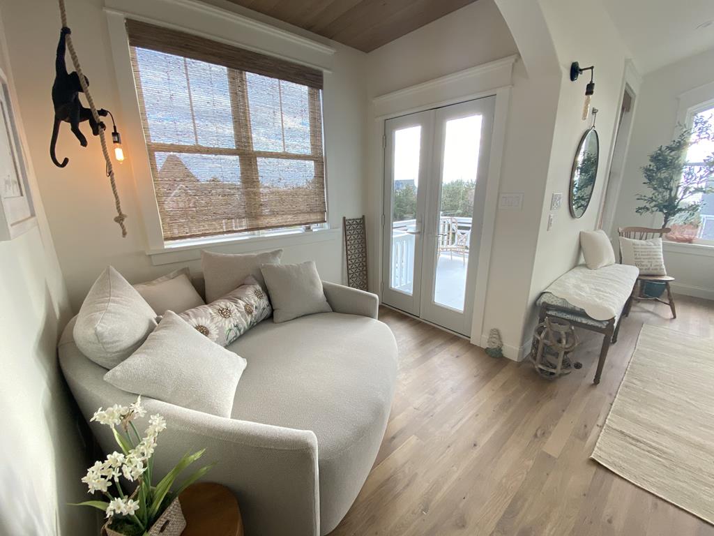 12 Pearls | Photo 32