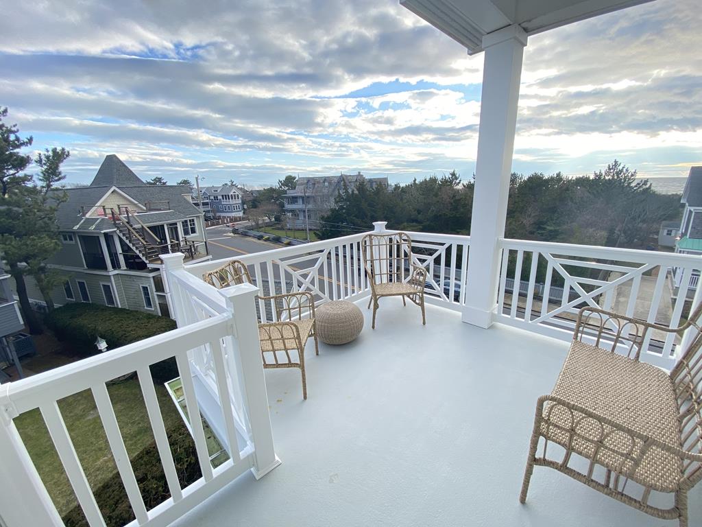 12 Pearls | Photo 35