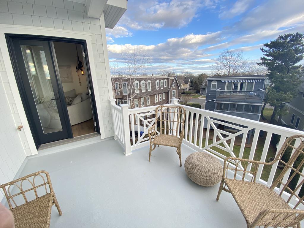 12 Pearls | Photo 36