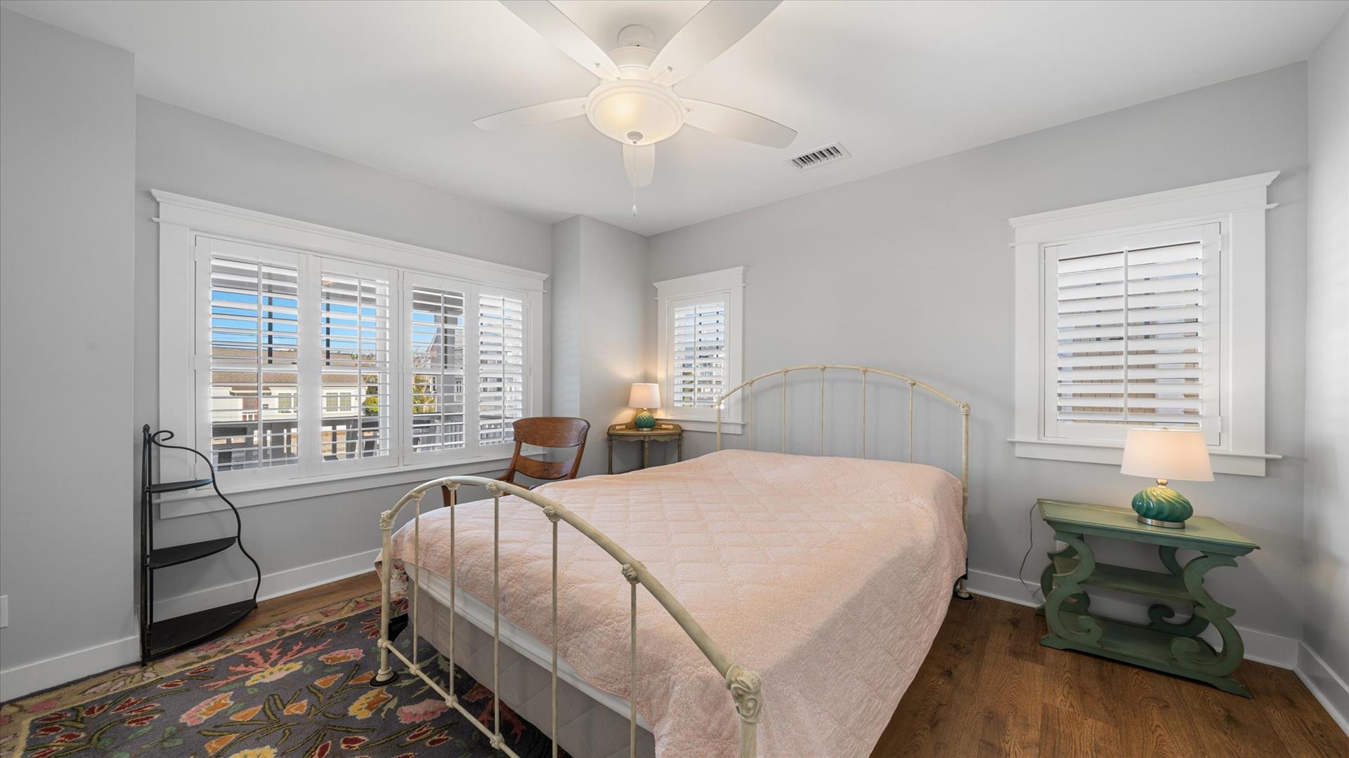243 87th street, Stone Harbor (Mid-Island)