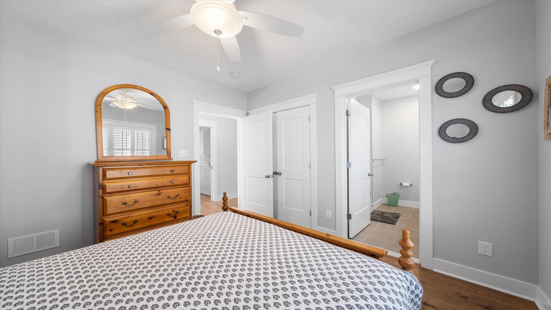 243 87th street, Stone Harbor (Mid-Island)