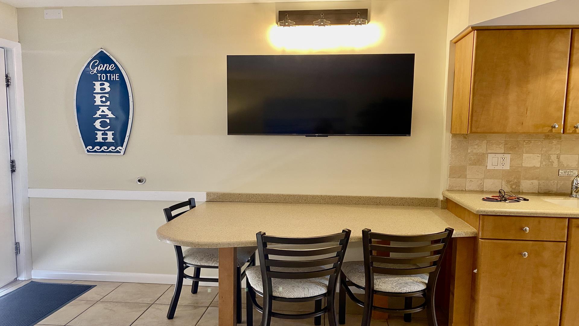 7888 Dune Drive, Avalon (1 Block to Beach)