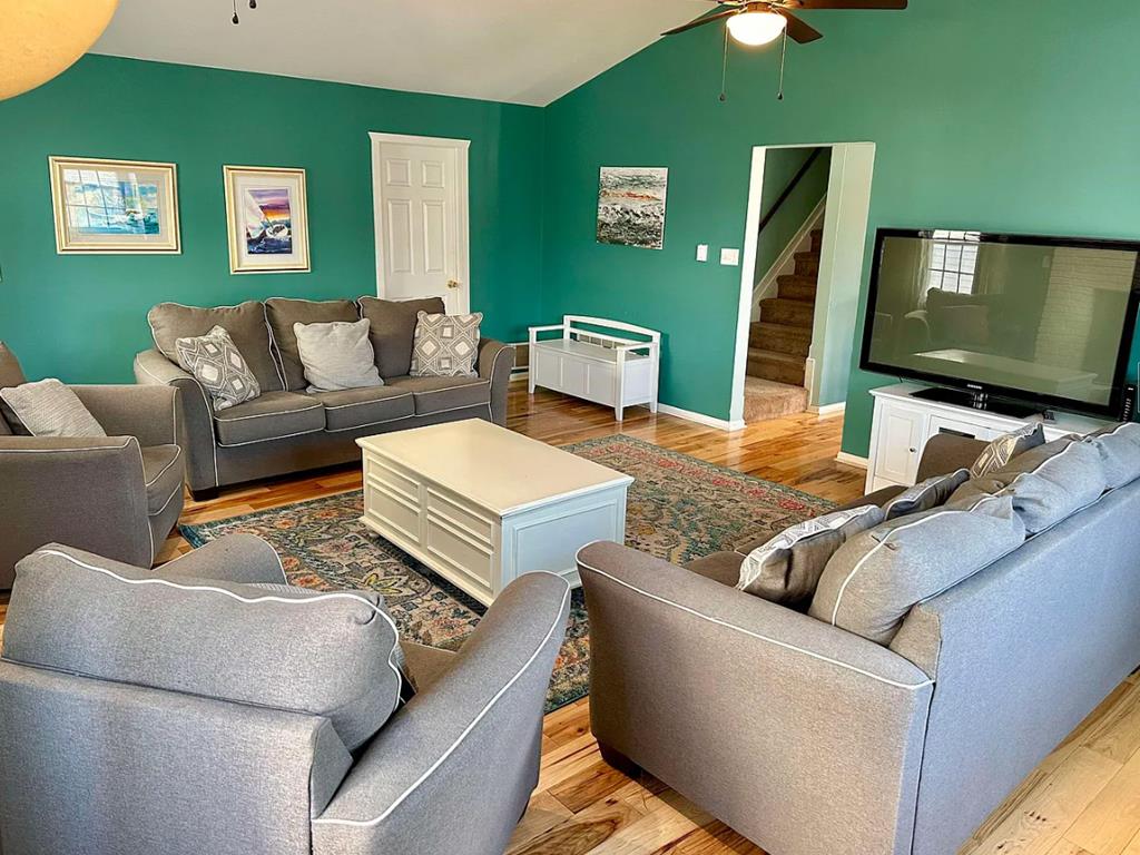 Pet Friendly Home - Fernwood Rd | Photo 10