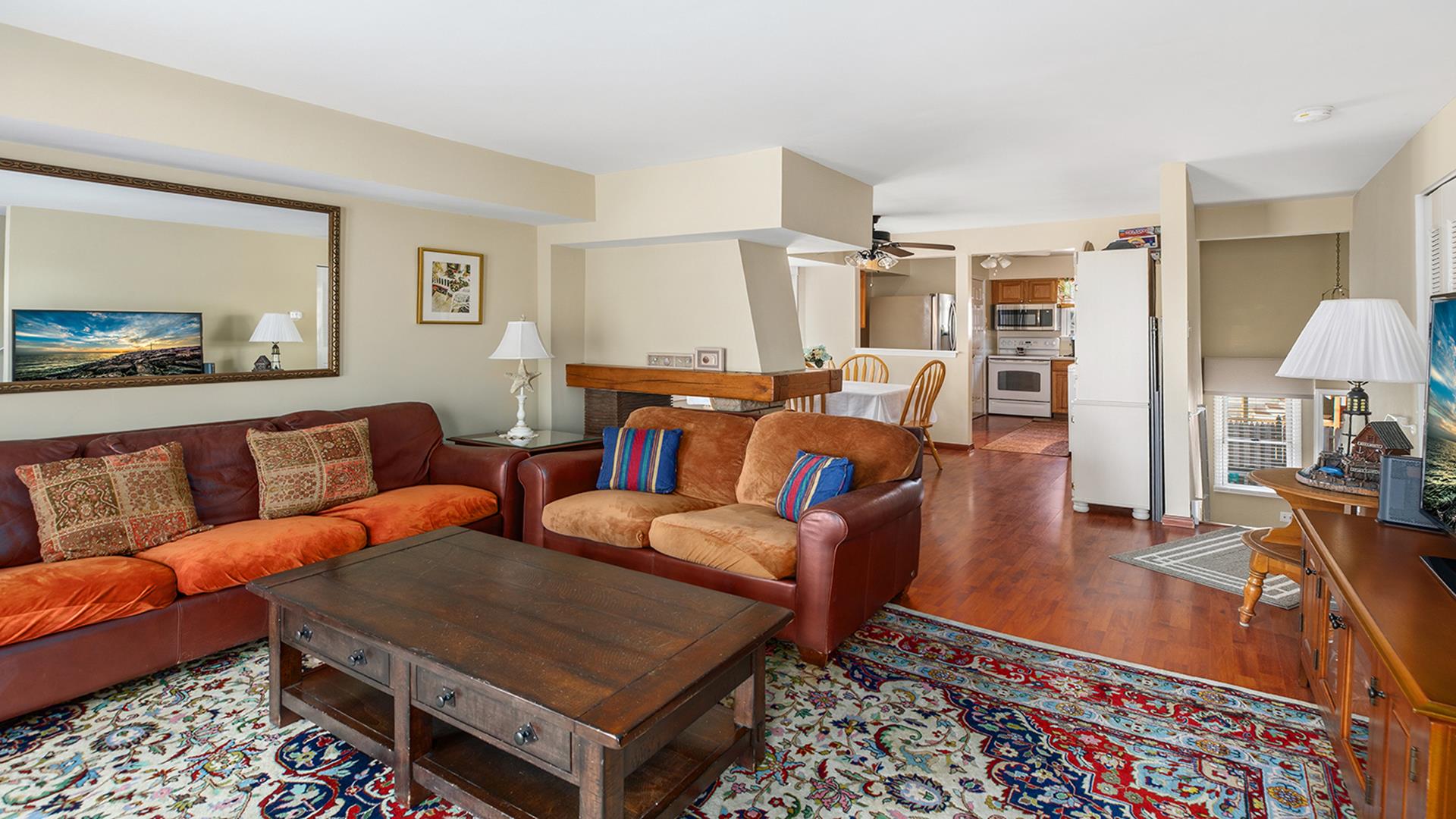 1125 Beach Ave., Unit E