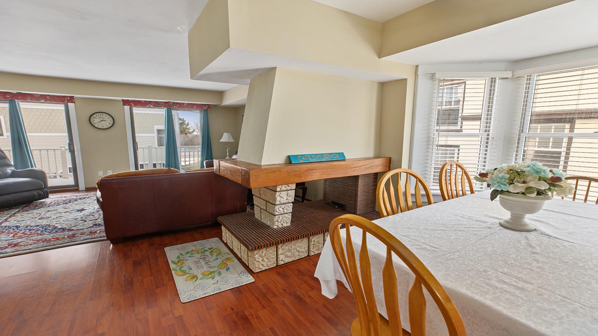 1125 Beach Ave., Unit E