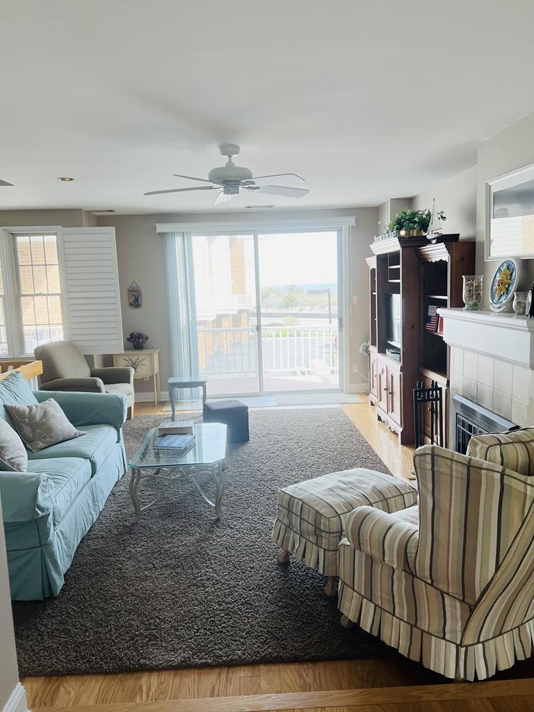 Beach Front Beauty - 4 Bedrooms! | Photo 24