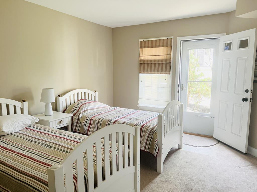 Beach Front Beauty - 4 Bedrooms! | Photo 31