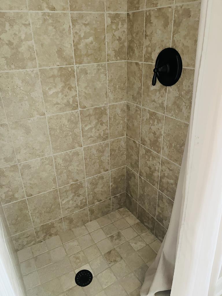 Beach Front Beauty - 4 Bedrooms! | Photo 33