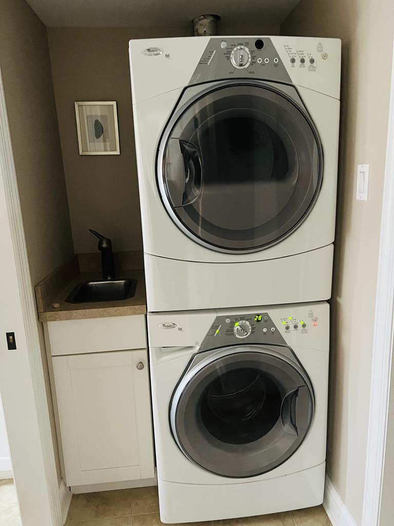 Beach Front Beauty - 4 Bedrooms! | Photo 34