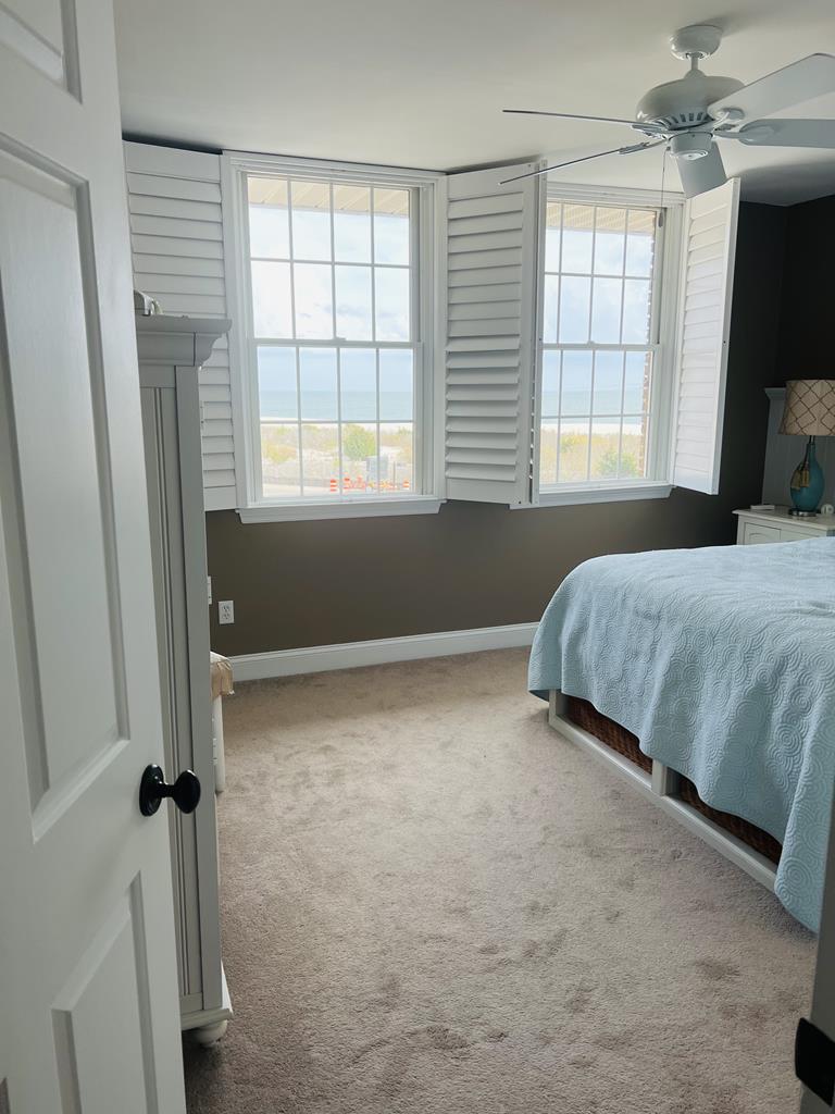 Beach Front Beauty - 4 Bedrooms! | Photo 11