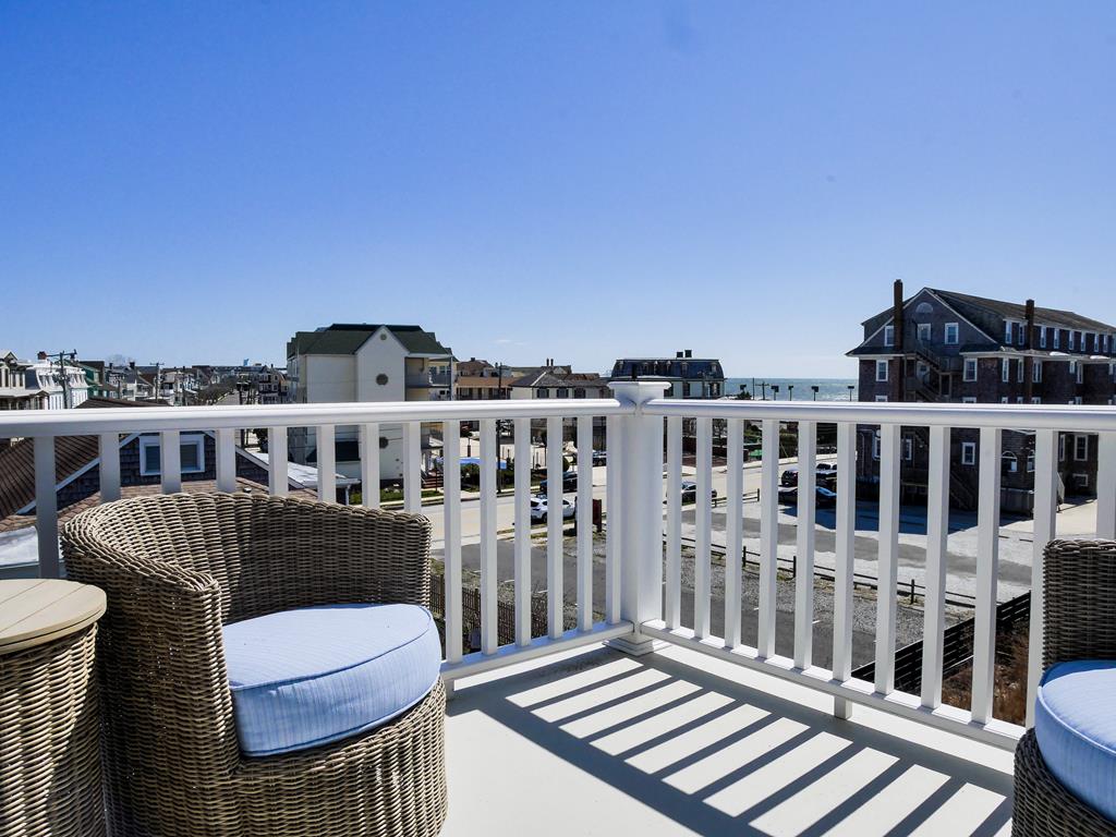 Pool - Center of Town - sleeps 16 ppl | Photo 25