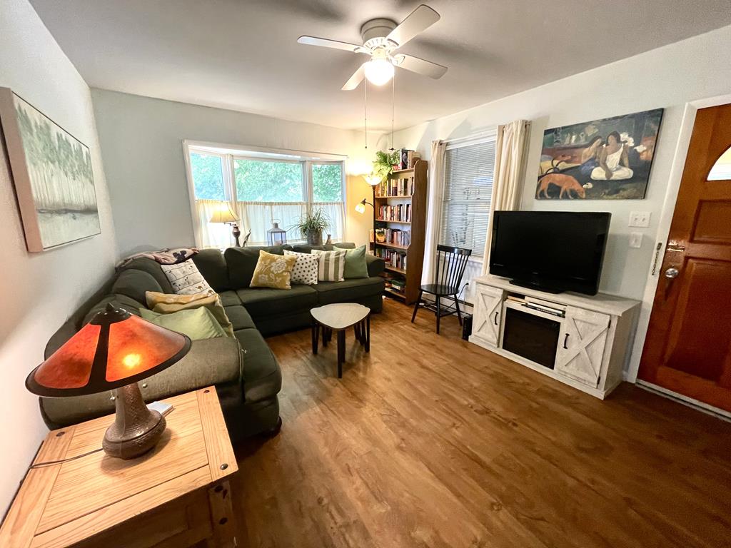 404 First Ave - Pet Friendly Close to the Beach! | Photo 7