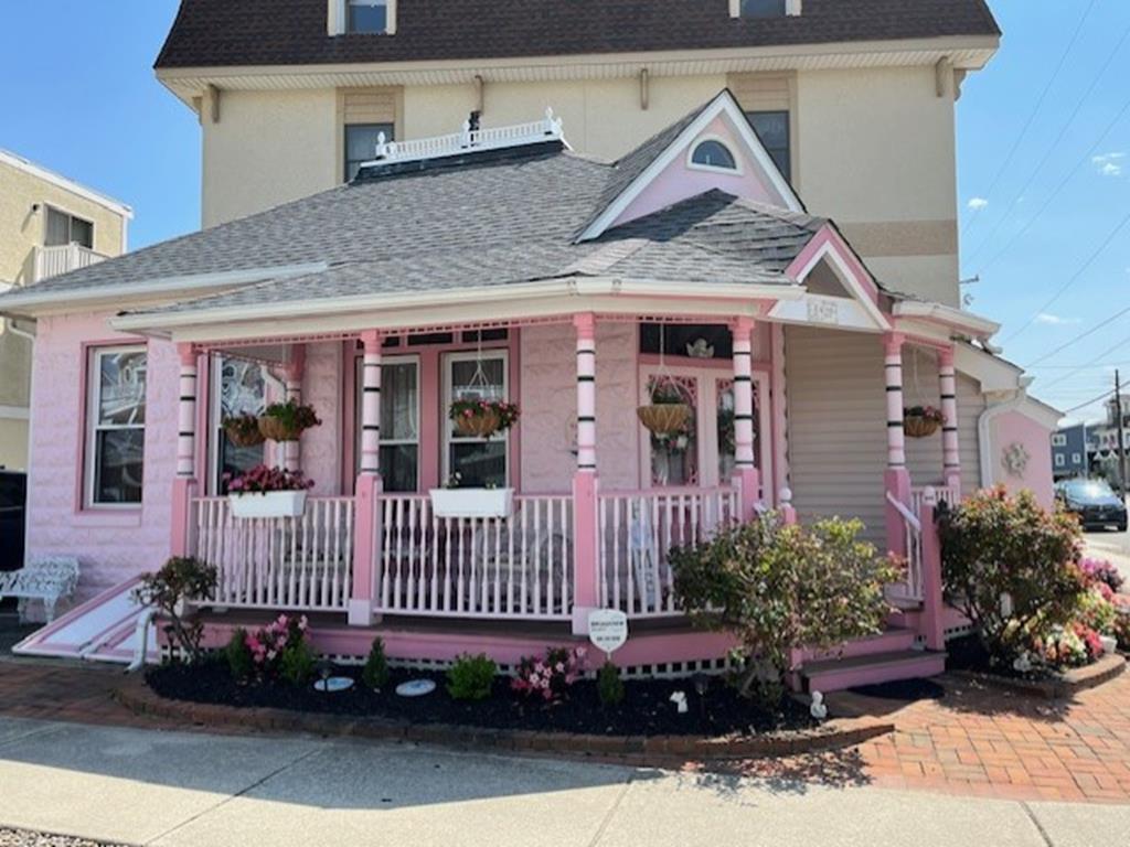 8409 East Landis Avenue - Picture 