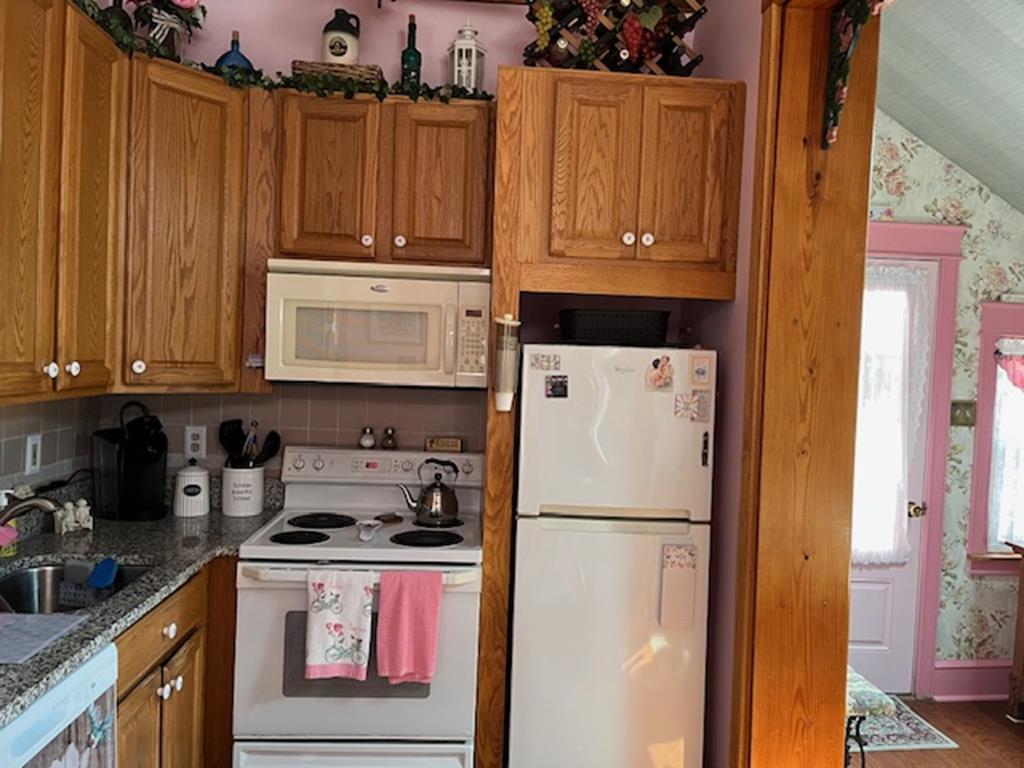 8409 East Landis Avenue - Picture 