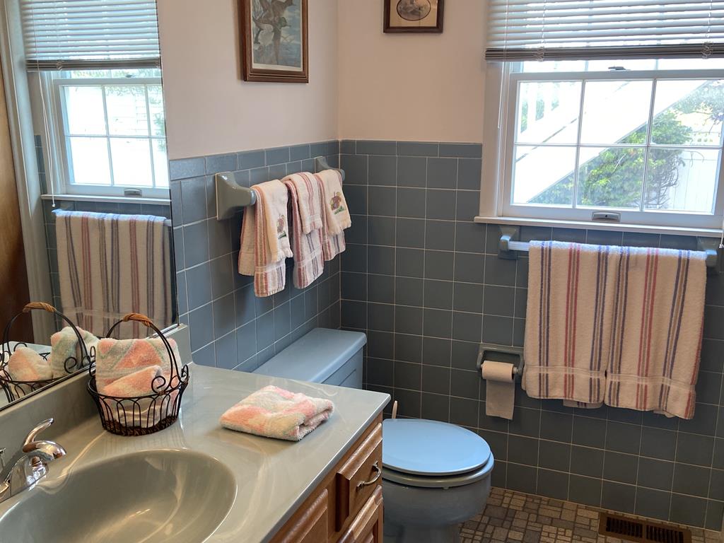 12 W. Mac Evoy Lane, The Dunes (Bay Side)