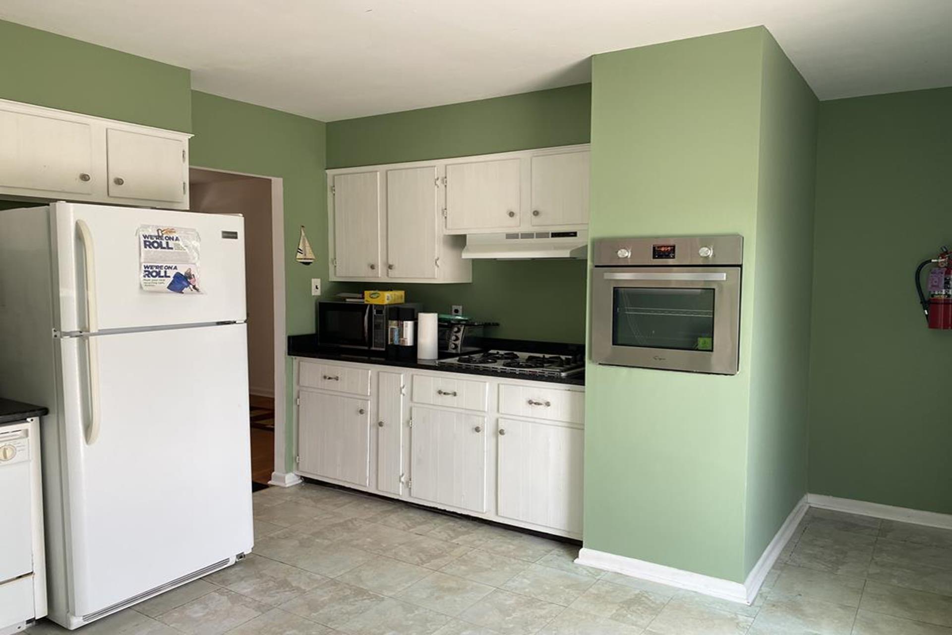 225 48th Street NFR 2025 Being torn down - Picture 8