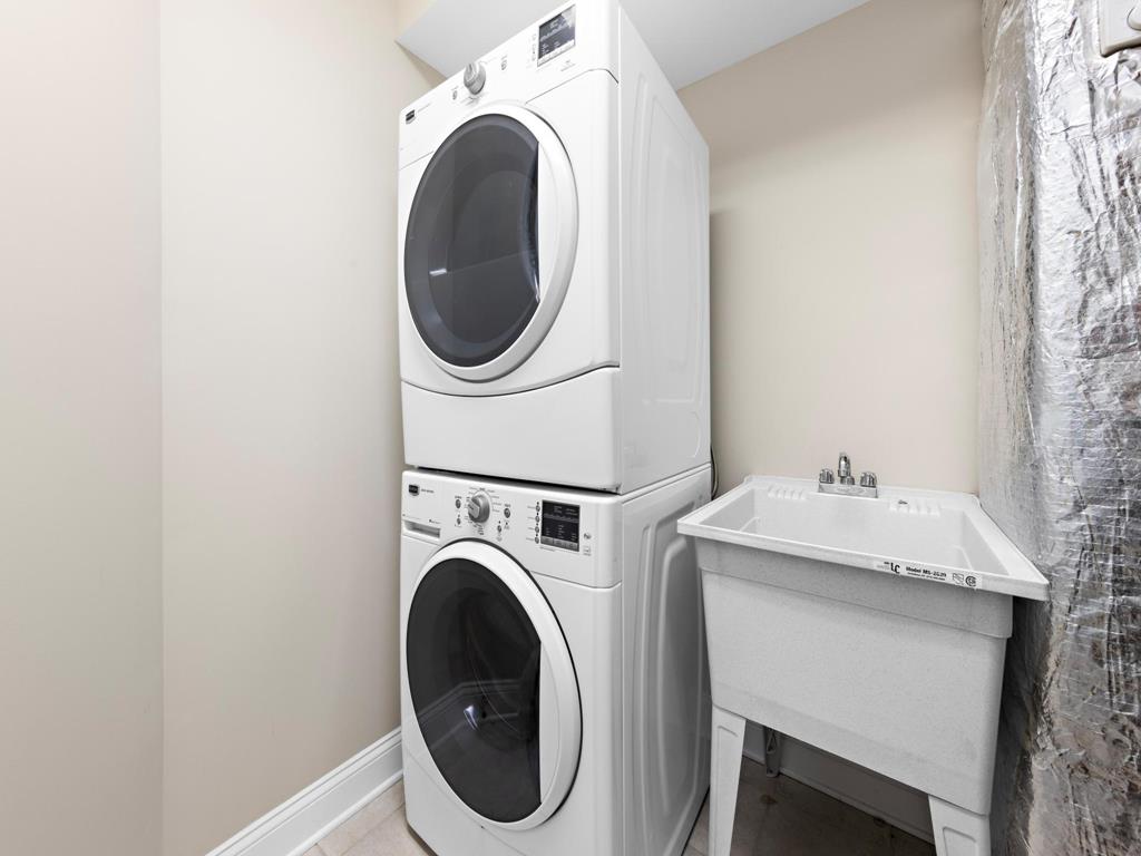 22 E Virginia Avenue, Haven Beach (Ocean Side)