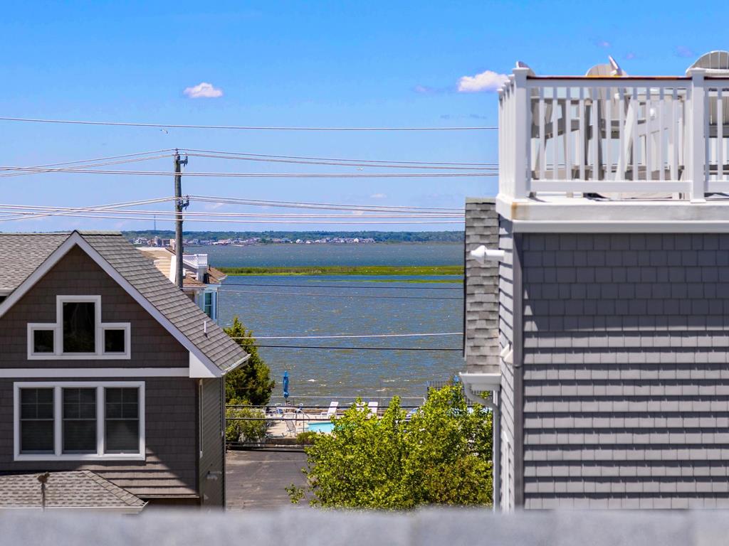 22 E Virginia Avenue, Haven Beach (Ocean Side)