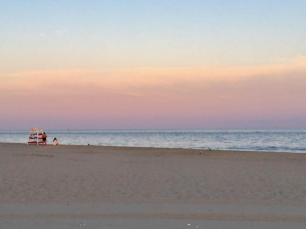 Newly updated 2 Bedroom Condo - 3 Blocks to Beach | Photo 31