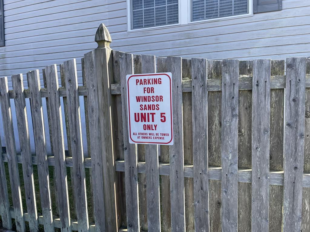 Newly updated 2 Bedroom Condo - 3 Blocks to Beach | Photo 5