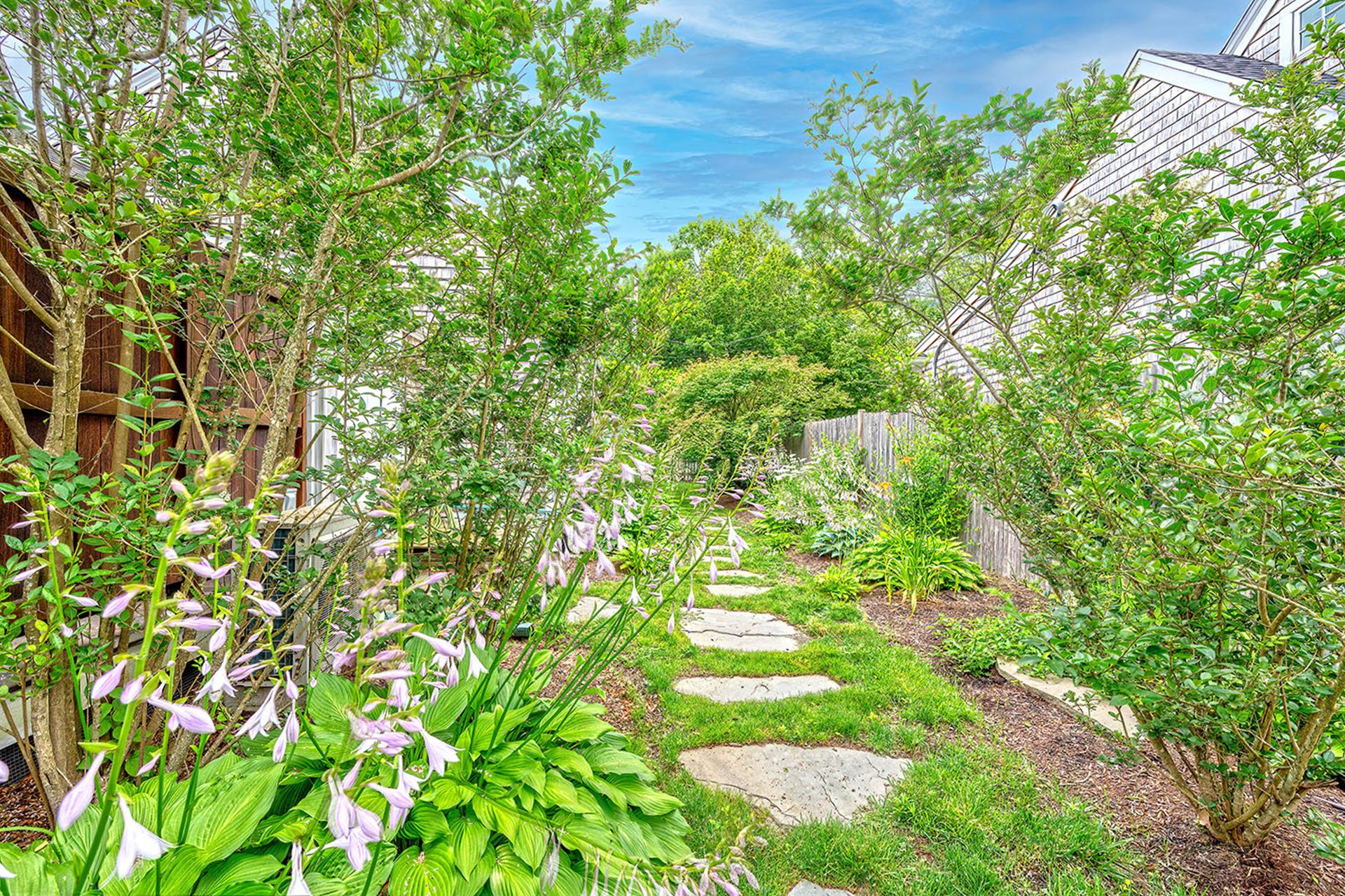 21 Curtis Lane Main House Edgartown Vacation Properties