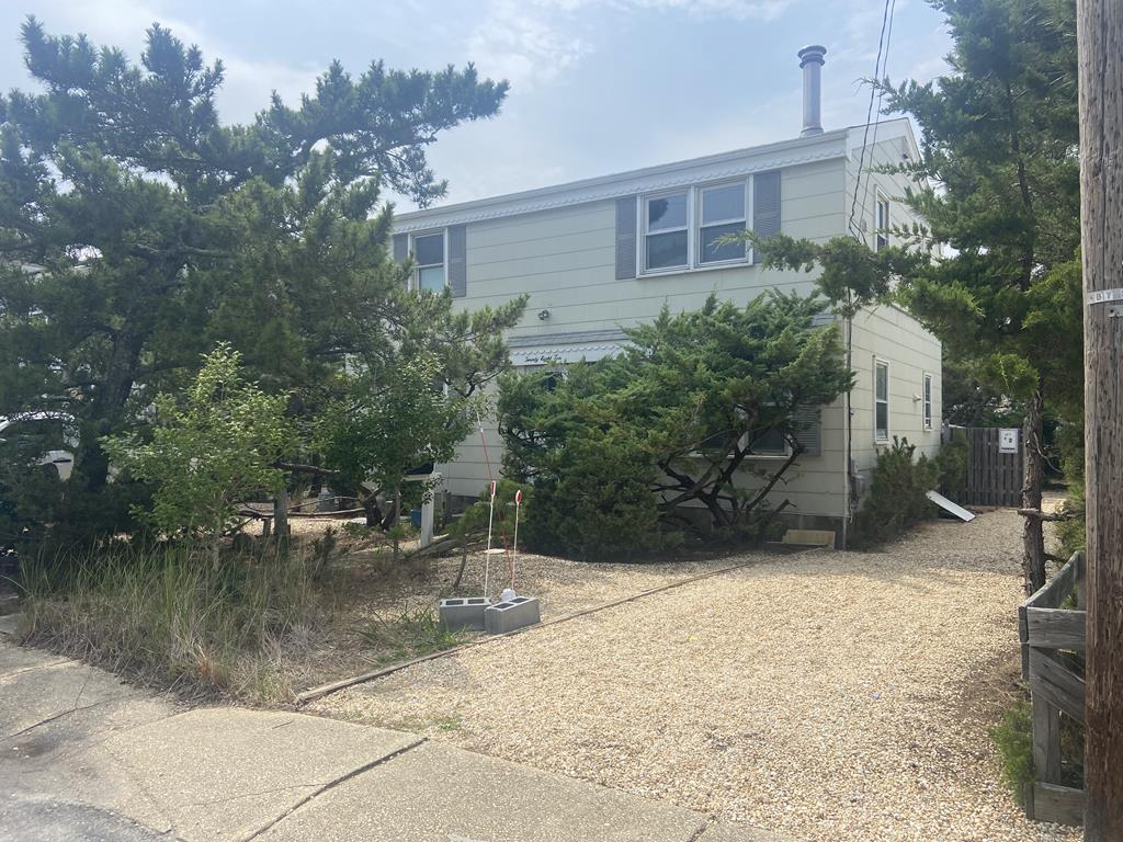 2810 West Avenue, Holgate