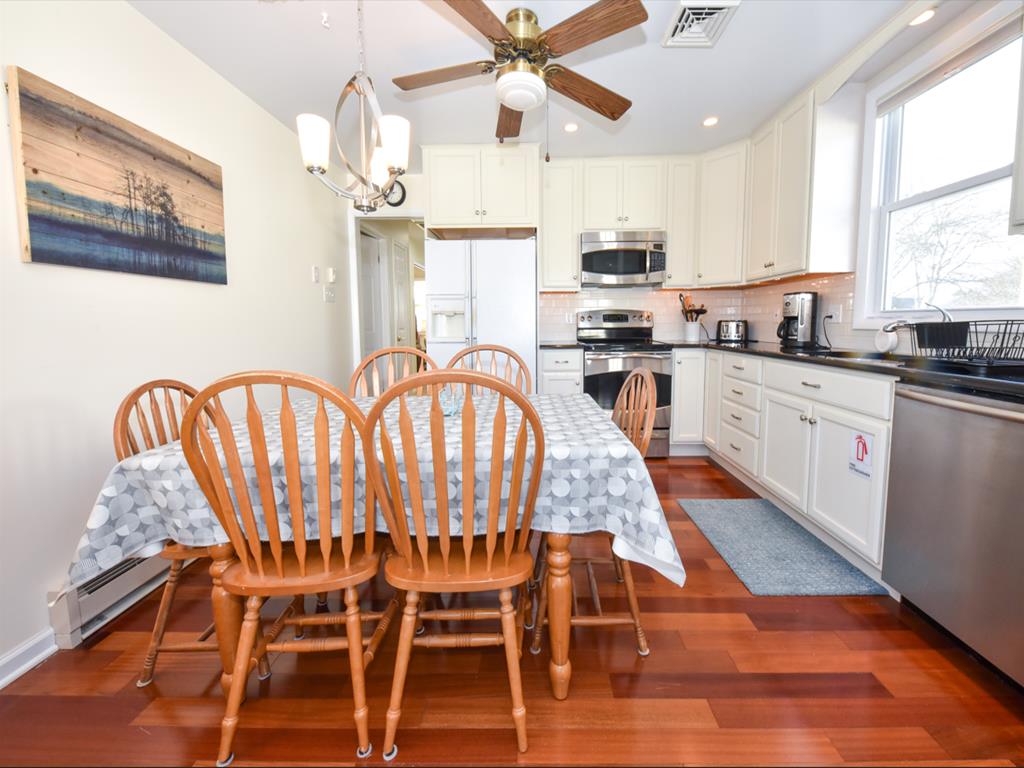 RELAX, REFLECT and RECHARGE at 1241 Penn Ave. | Photo 15