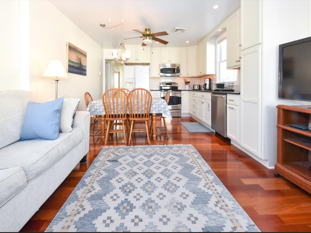 RELAX, REFLECT and RECHARGE at 1241 Penn Ave. | Photo 18