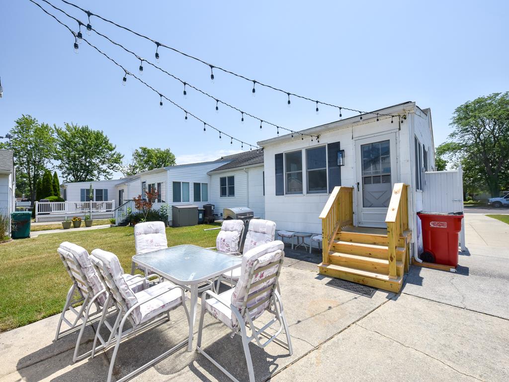 RELAX, REFLECT and RECHARGE at 1241 Penn Ave. | Photo 33