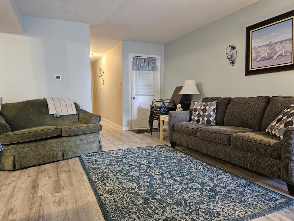 135 65th Street - Picture 