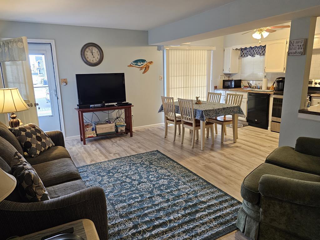 135 65th Street - Picture 