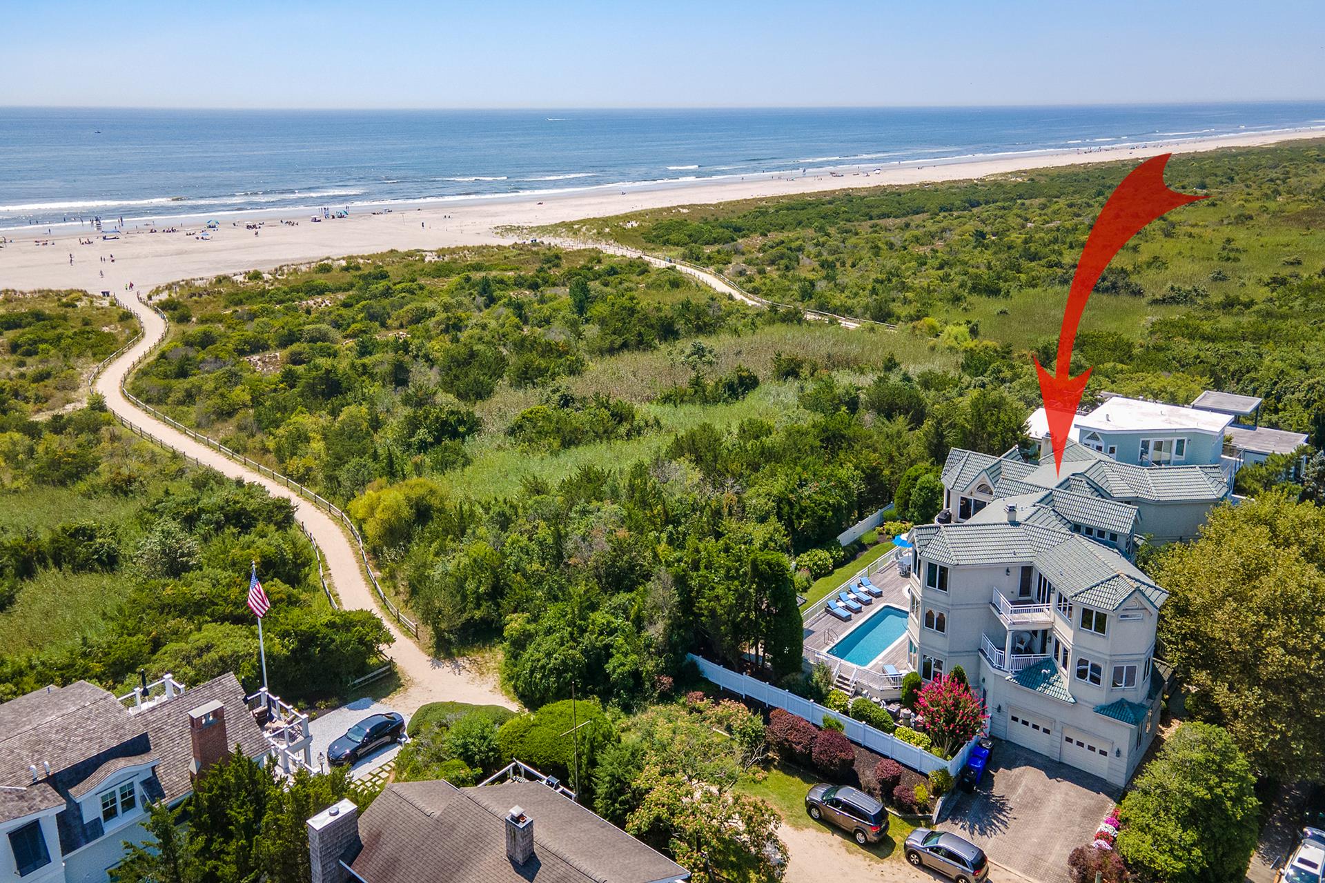 3945 First Avenue, Avalon (Beach Front)