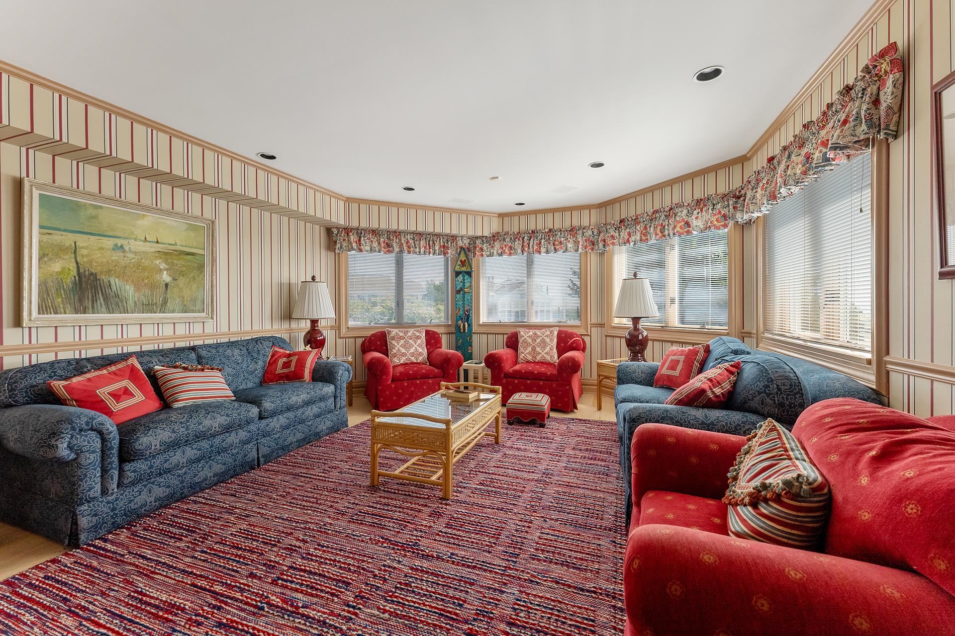 3945 First Avenue, Avalon (Beach Front)