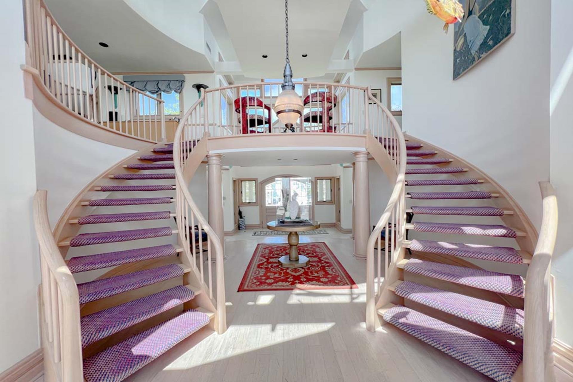 3945 First Avenue, Avalon (Beach Front)