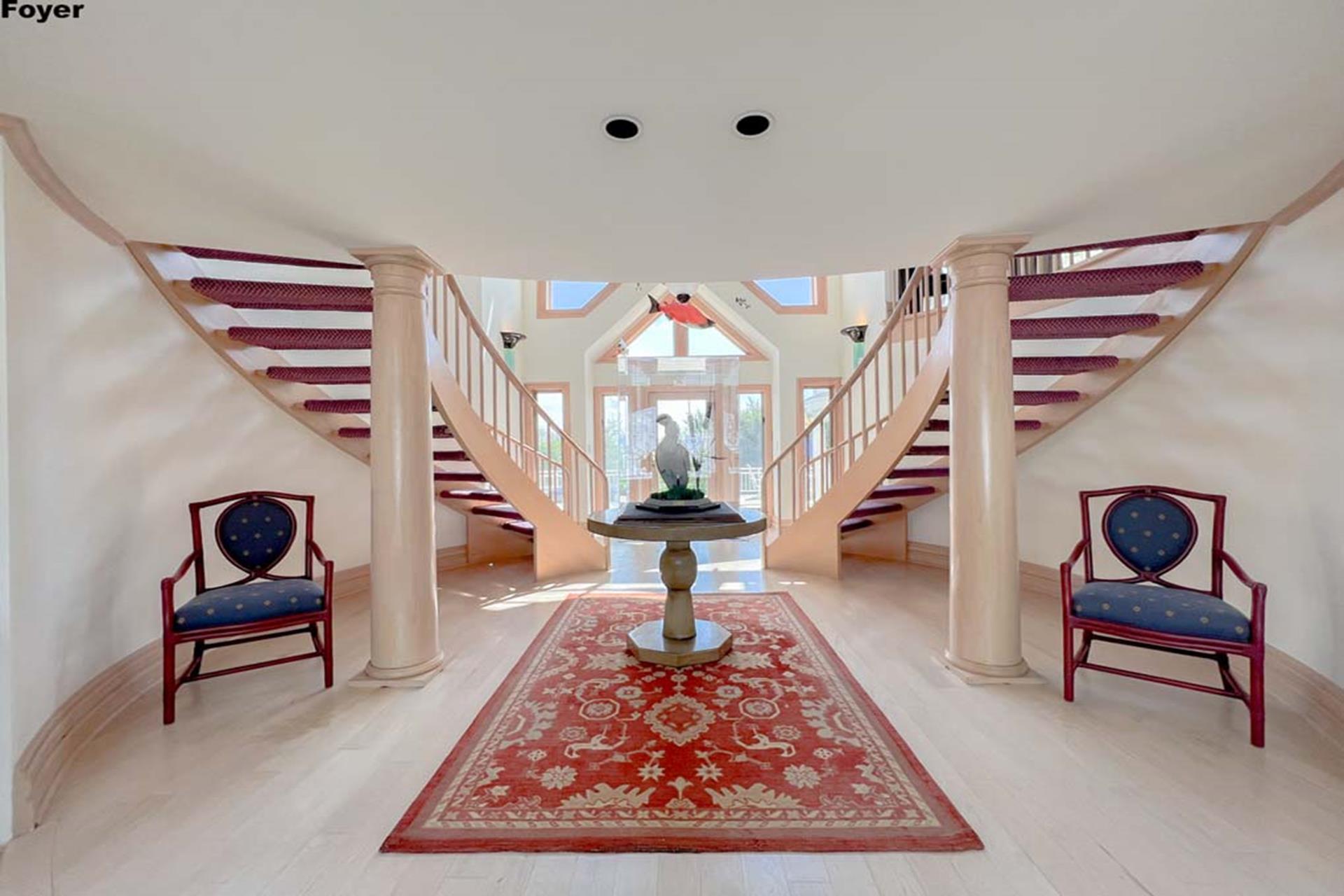 3945 First Avenue, Avalon (Beach Front)