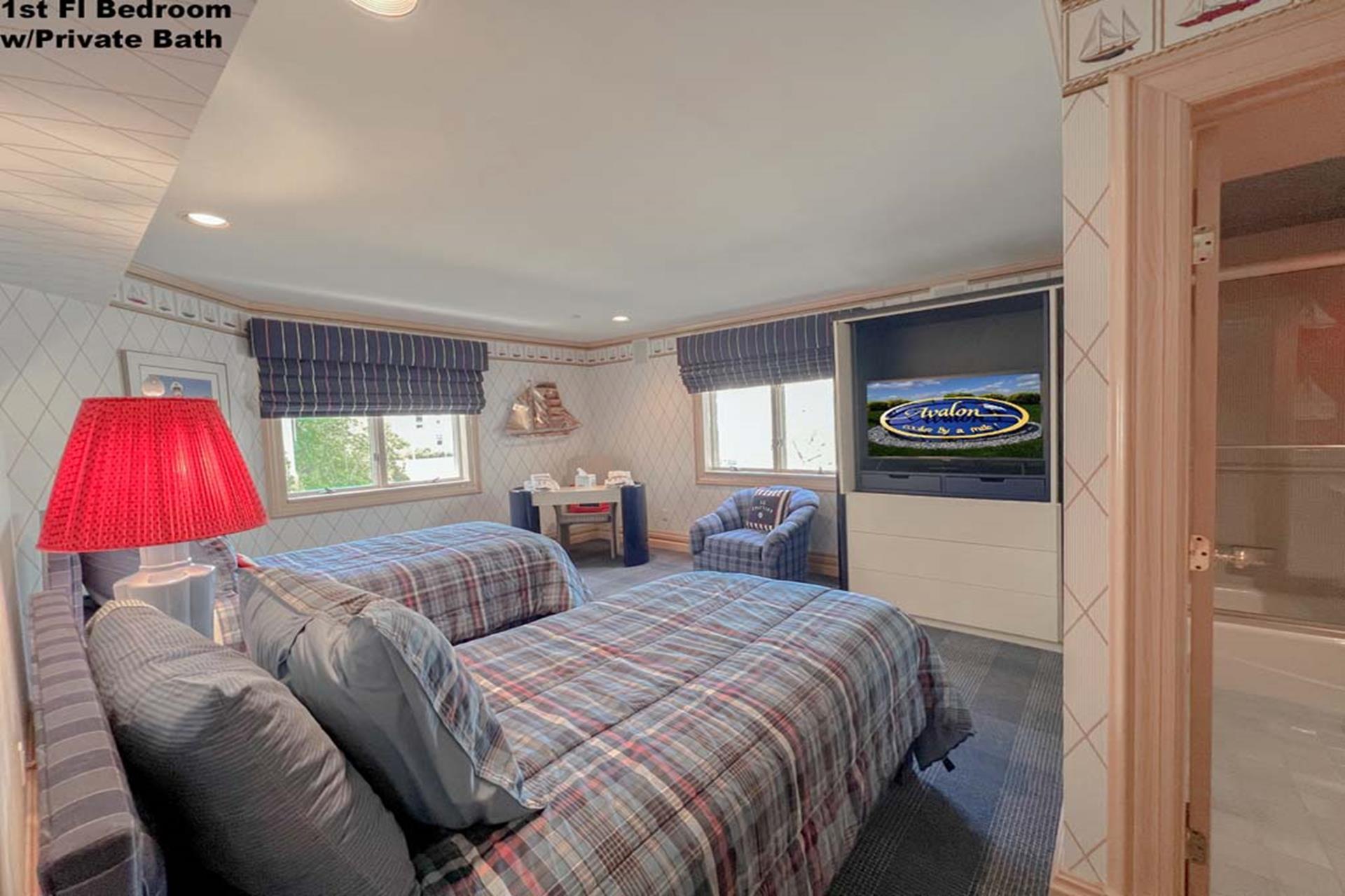 3945 First Avenue, Avalon (Beach Front)