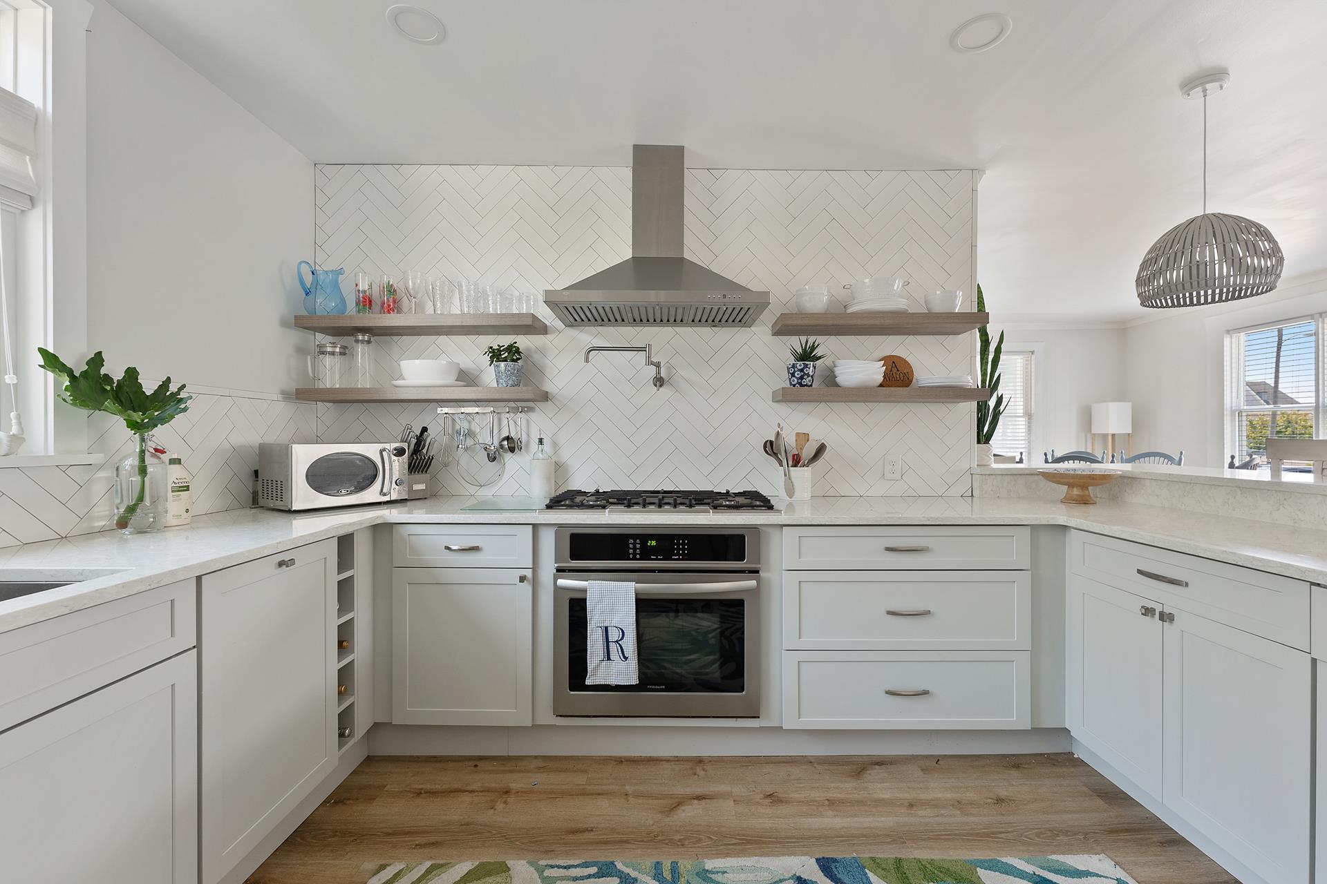 239 20th Street, Avalon (Center)