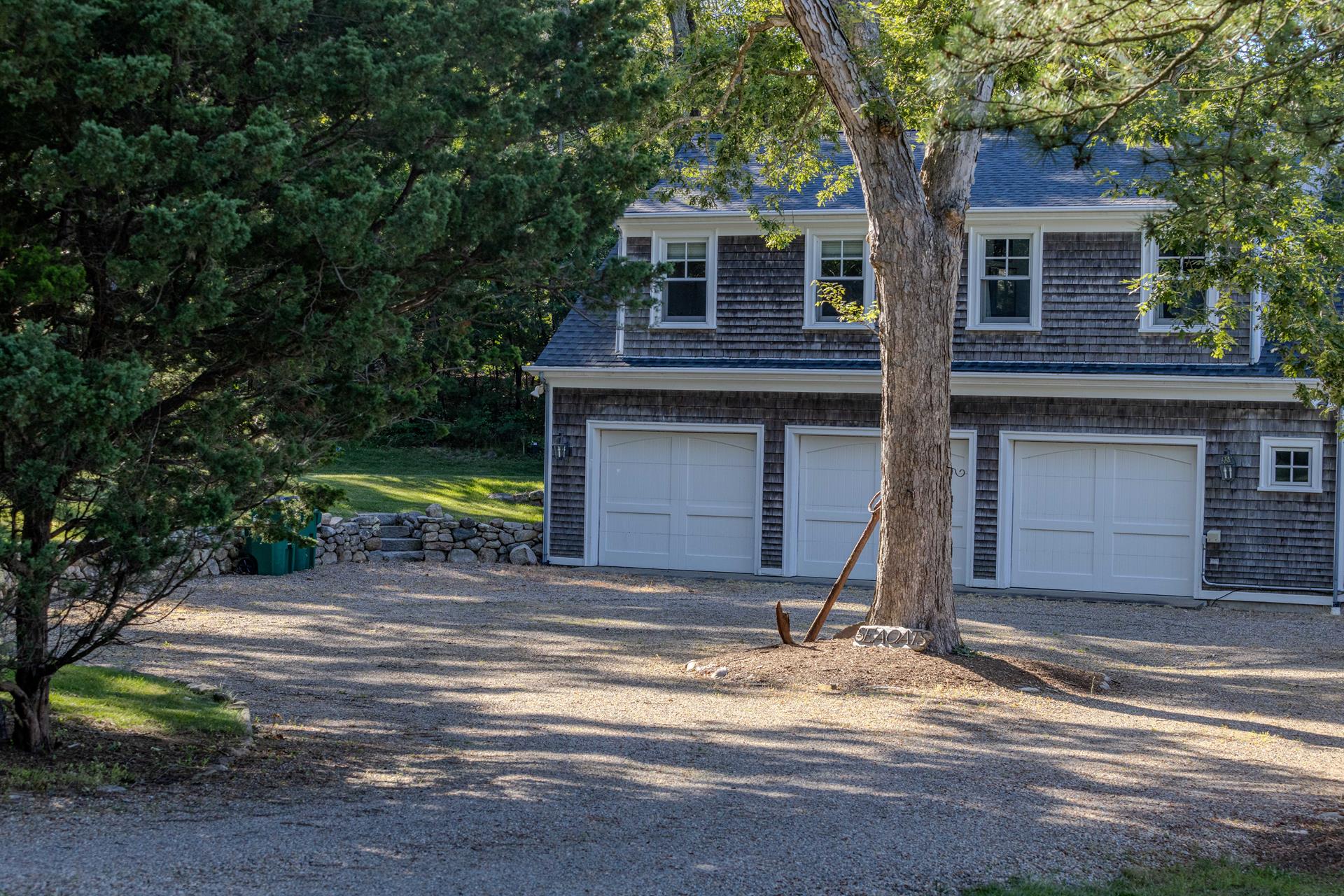 825 Main Street, Vineyard Haven, MA 02568, Ocean Front MLS 157110