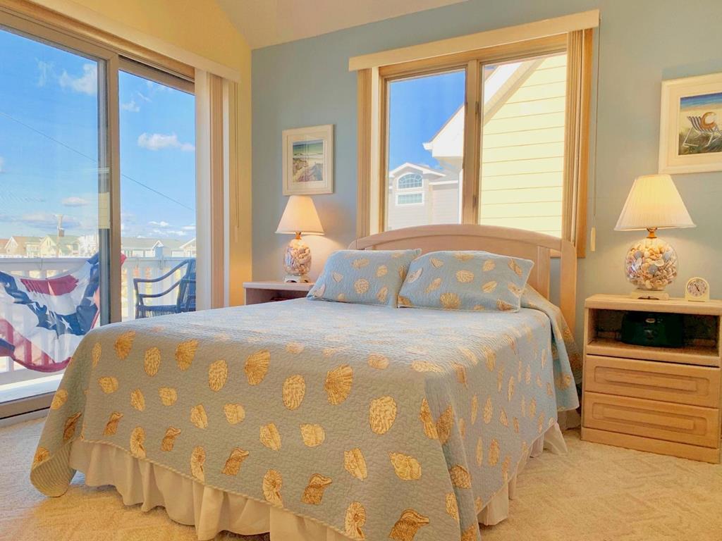 6905 Pleasure Avenue, Sea Isle City (Beach Front)
